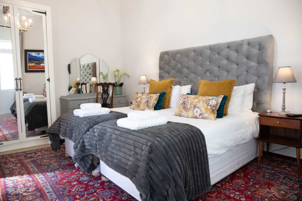 TreeTops Guesthouse Frankfort Bed and Breakfast