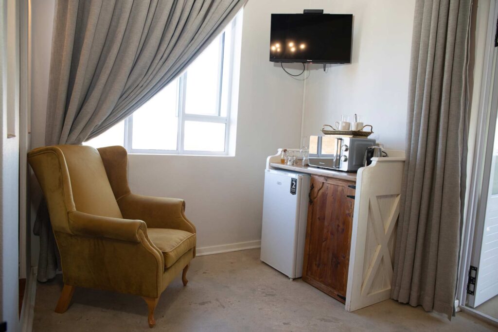 TreeTops Guesthouse Frankfort Bed and Breakfast